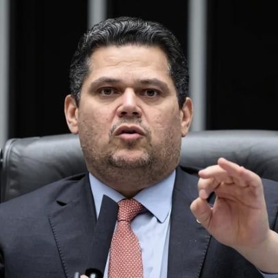 Oposição pressiona Alcolumbre pela CPMI do Banco Master