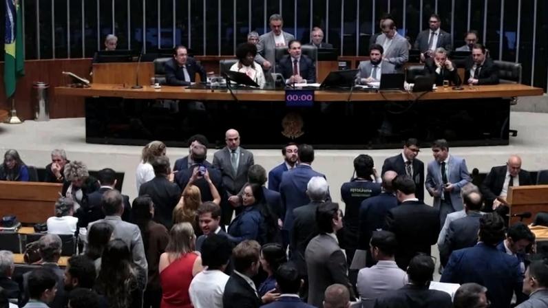 Plenário da Câmara dos Deputados vota na PEC pelo fim da escala 6x1 nesta quarta-feira (27/5) - (crédito: Bruno Spada/Câmara dos Deputados)