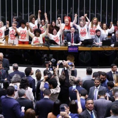 Voto contra fim da 6x1 pode ter custo eleitoral em outubro