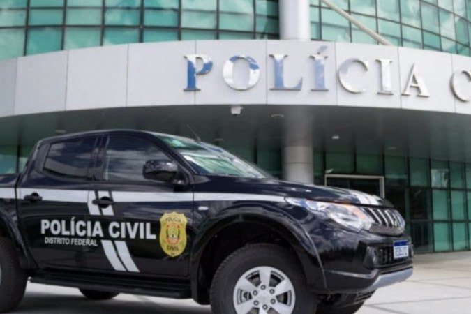 A jornada de trabalho para o cargo é de 40 horas semanais e de dedicação exclusiva, incompatível com o exercício de qualquer outra atividade pública ou privada.