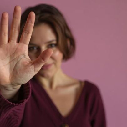 Comissão aprova PL para aumentar pena por agressões no rosto de mulheres