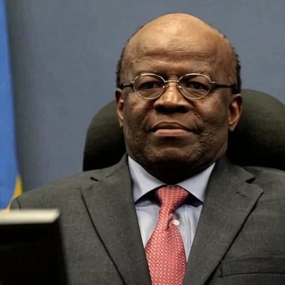 Joaquim Barbosa se apresenta aos eleitores