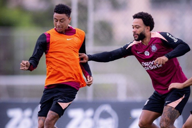 O inglês Jesse Lingard e o holandês Memphis Depay jogaram juntos no Manchester United e reeditam a parceria ofensiva no Corinthians - (crédito: Rodrigo Coca/Agência Corinthians)