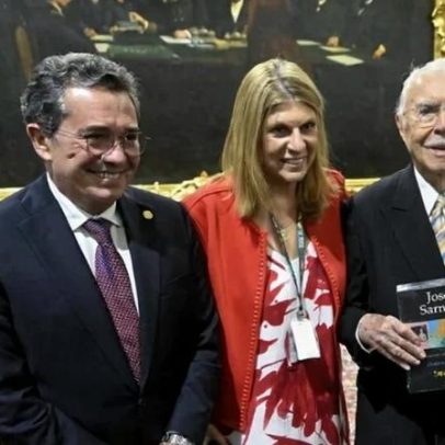 Sarney lança coletânea de romances em cerimônia no Congresso