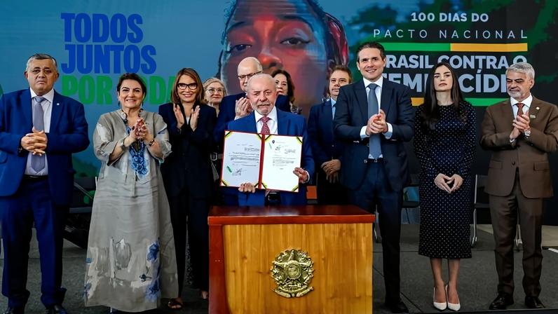 Entre os principais avanços estão a realização de um mutirão nacional, coordenado pelo Ministério da Justiça e Segurança Pública, que resultou em mais de 6,3 mil prisões de agressores - (crédito: Ricardo Stuckert/PR)