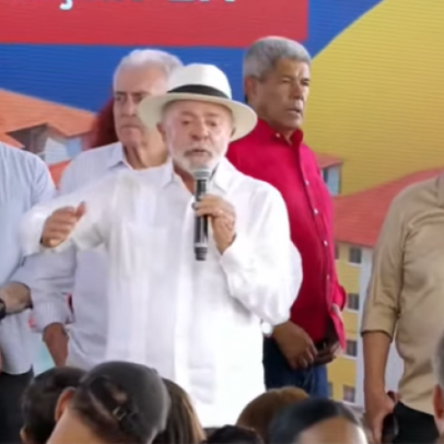 Lula critica Bolsonaro durante entrega do MCMV na Bahia