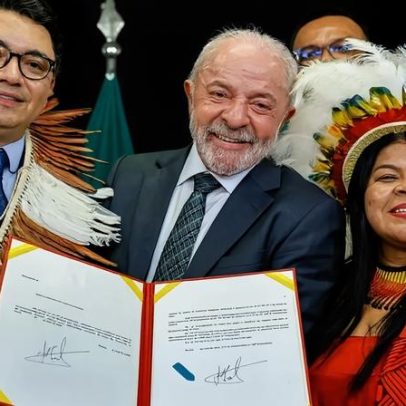 Lula assina lei que institui a Universidade dos Povos Indígenas