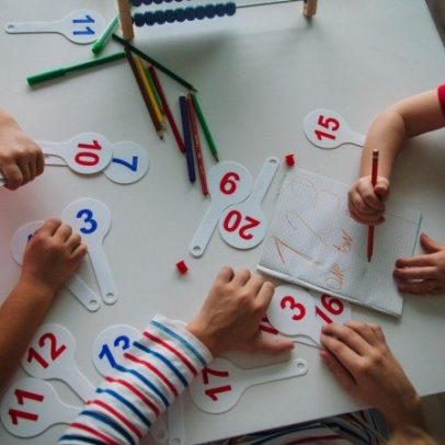 Brasil tem desempenho de linguagem na pré-escola, mas falha em matemática