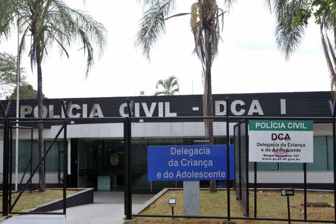 Polícia investiga mensagens de apologia ao nazismo e ameaça a alunos do DF - (crédito: Minervino Júnior/CB/D.A Press)