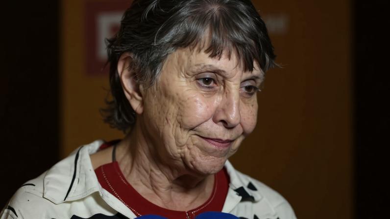Erika Kokay acredita que a prioridade é impedir que a população arque com os prejuízos - (crédito: Minervino Júnior/CB/D.A.Press)