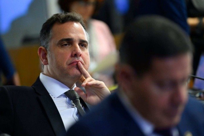 Candidatura do senador Rodrigo Pacheco (PSB-MG), cogitada por insistência de Lula, está sendo posta em dúvida por integrantes do PT - (crédito: Platobr Politica)