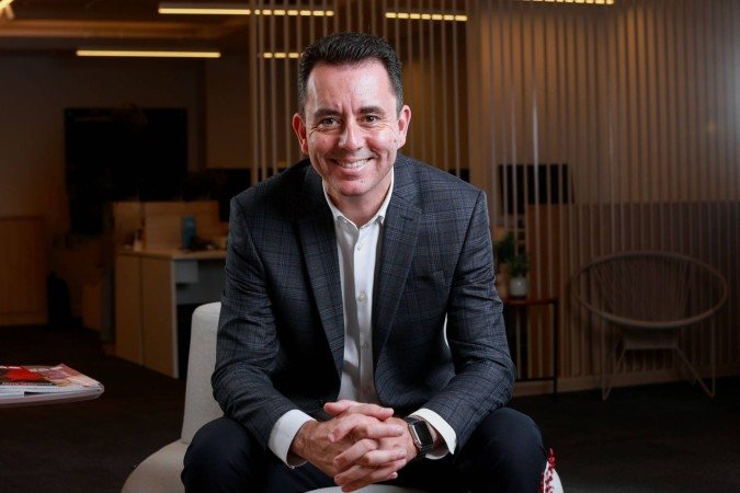 Eixo Capital. Paulo Serra, especialista em Gestão Governamental e em Políticas Públicas, pela Escola Paulista de Direito; e em Financiamento de Infraestrutura, Regulação e Gestão de Parcerias Público-Privadas (PPPs), pela Universidade de Harvard (Estados Unidos); cursou Economia, na Universidade de São Paulo (USP); graduado em Direito, pela Faculdade de Direito de São Bernardo do Campo-SP; professor universitário no curso de direito - (crédito: Divulgação )