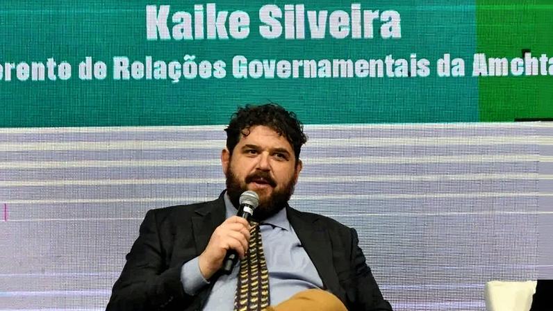 Gerente de Relações Governamentais da Amcham, Kaike Silveira, também ressaltou a relevância do Brasil no cenário global - (crédito: ED ALVES/CB/D.A.Press)