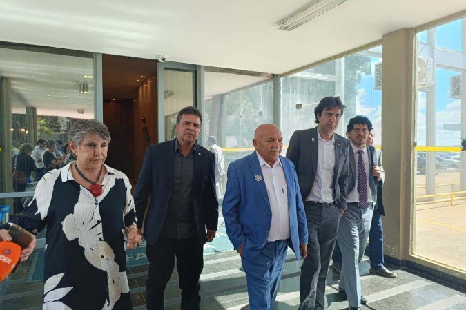 Deputados do PT se reúnem com ministro da Fazenda para tratar do Banco de Brasília (BRB) - (crédito: Ana Carolina Alves)
