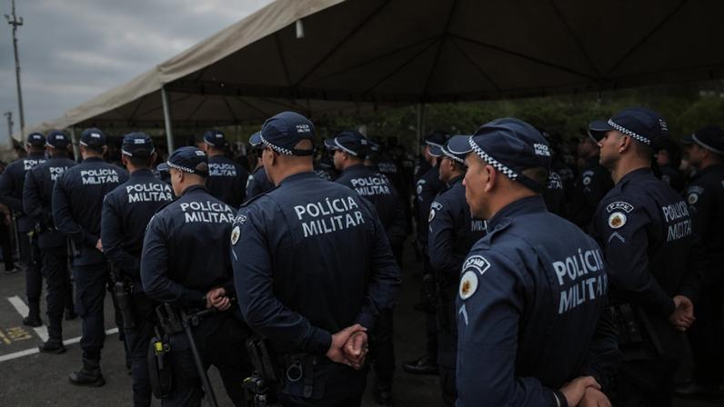 O principal ponto da proposta é a fixação de uma carga horária máxima padronizada para todas as unidades da Federação, além da previsão de pagamento por horas extras e remuneração em dobro para serviços realizados em feriados - (crédito: Renato Alves/Agência Brasília)