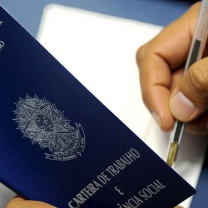 Governo adia multa a empresas por descumprimento de regra de saúde mental