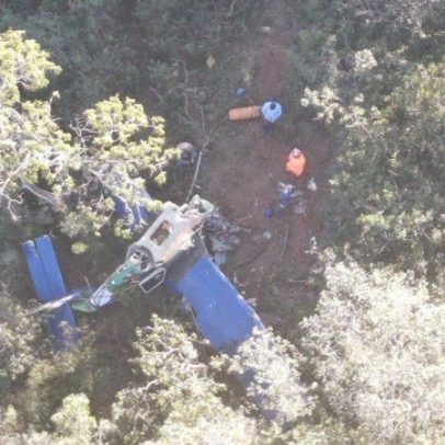 Avião cai às margens da BR-365 em Minas e piloto morre