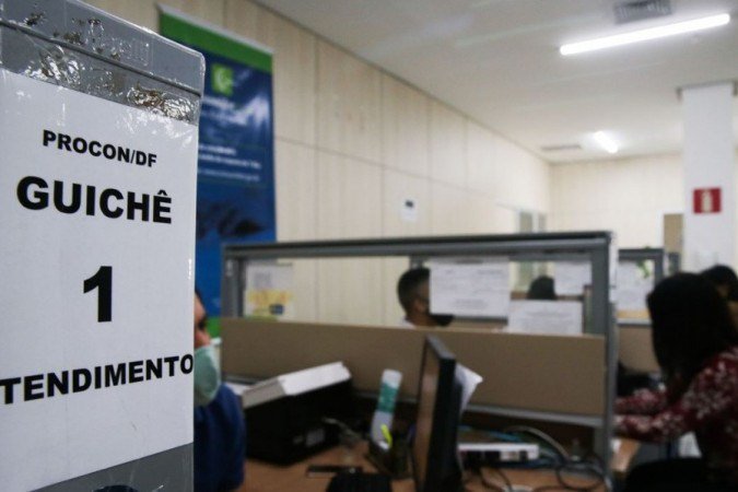 A decisão do Procon-DF caracterizou a situação como dano coletivo - (crédito: Marcello Casal JrAgência Brasil)