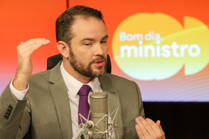 O ministro da Fazenda, Dario Durigan, participa do programa Bom Dia, Ministro - (crédito: Fabio Rodrigues-Pozzebom/ Agência Brasil)