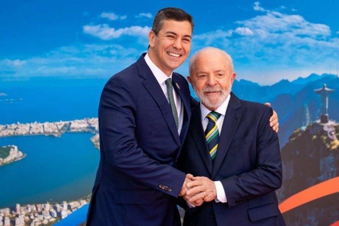 Lula e o presidente temporário do Mercosul e chefe do Executivo do Paraguai, Santiago Peña - (crédito: Reprodução/Instagram/@santipenapy)