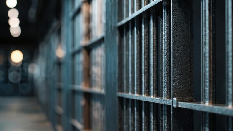 Cole Tomas Allen, de 31 anos, pode ser condenado à prisão perpétua no julgamento sobre o atentado ao presidente dos Estados Unidos, Donald Trump. Ele foi acusado formalmente por tentativa de homicídio. - (crédito: Imagem gerada por i.a )