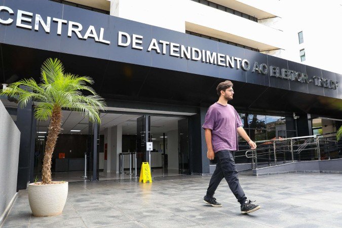A regularização do título é necessária para a participação nas eleições, que acontecem neste ano, em outubro. - (crédito: Foto: Divulgação/Lúcio Bernardo Jr./Agência Brasília)