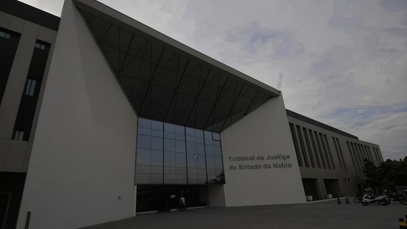 a magistrada é acusada de receber propinas do esquema por meio de cheques, depósitos em dinheiro vivo, um relógio Rolex e até jantares em um restaurante japonês de Salvador - (crédito: Nei Pinto/TJBA)