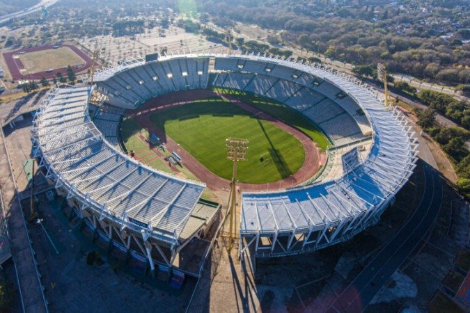 Dirigentes da Associação do Futebol Argentino enfrentam investigações por suspeitas fiscais enquanto a entidade permanece em silêncio sobre a nova política do governo - (crédito: Reprodução/WikimediaCommons)