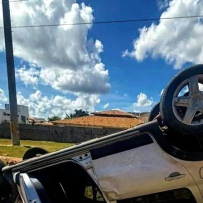 Capotamento no Jardim Botânico deixa uma pessoa ferida