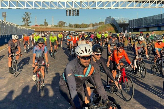 Autódromo de Brasília é reaberto e atrai mais de 400 ciclistas no primeiro dia