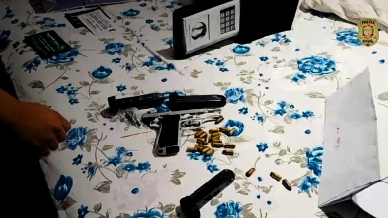 Família que aplicava golpes foi alvo de mandados de busca e apreensão - (crédito: Divulgação/PCDF)