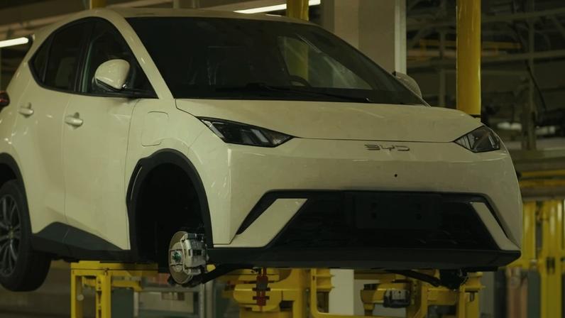 Agora, com a atualização, os carros de uso pessoal passam a ter garantia de 6 anos ou 200 mil quilômetros rodados, valendo o que ocorrer primeiro - (crédito: BYD/divulgação )