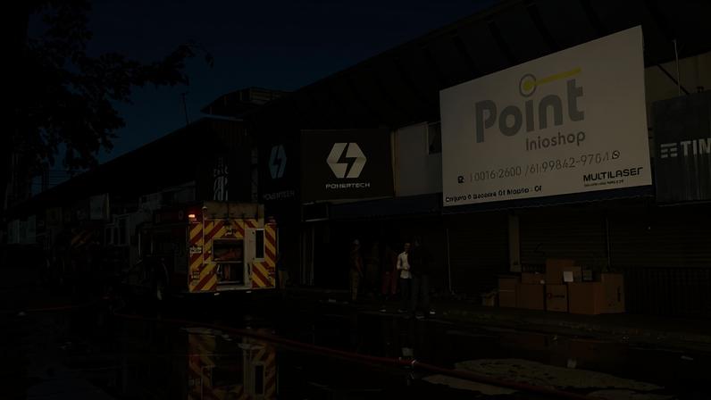 Incêndio atinge Feira dos Importados nesta segunda - (crédito: Letícia Mouhamad/CB/D.A Press)