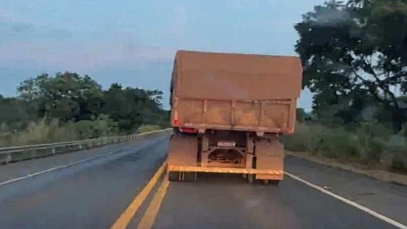 Motorista de caminhão foi preso na BR-020 por embriaguez ao volante - (crédito: Divulgação/PRF)