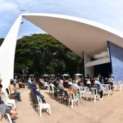Fiéis celebram Dia de Nossa Senhora de Fátima