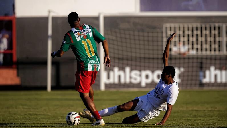Gato Preto busca vitória longe do DF para voltar a ocupar a zona de classficação para os mata-matas da Série D - (crédito: Renan Pariz / Ceilândia )