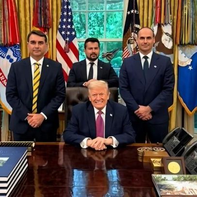 Flávio e Eduardo Bolsonaro se reúnem com Trump nos EUA