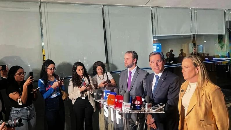 Durigan e Celina Leão fazem entrevista coletiva no STF após reunião - (crédito: Vanilson Oliveira / CB / DA Press)