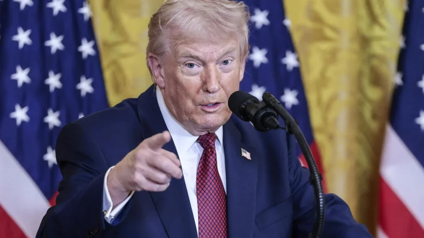 O presidente Donald Trump ordenou ataques a embarcações que transportam drogas para os EUA (Foto: SHAWN THEW/EFE/EPA/POOL)