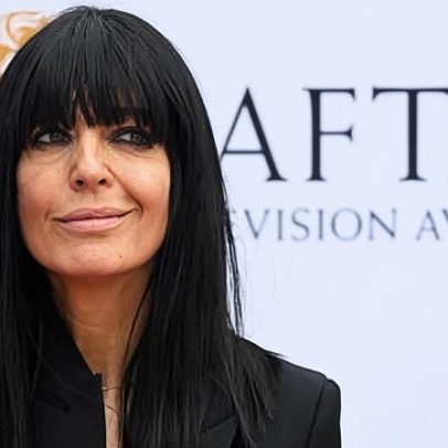 Estrelas desfilam no tapete vermelho do Bafta TV Awards
