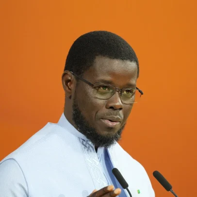 Faye do Senegal e FMI mantêm negociações sobre dívida