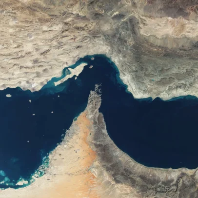 Estreito de Hormuz vira campo de conflito estratégico