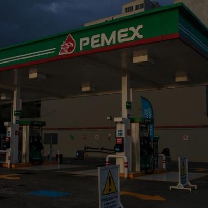 Tráfego no Estreito de Hormuz cai para marcha lenta após saída de supertanques