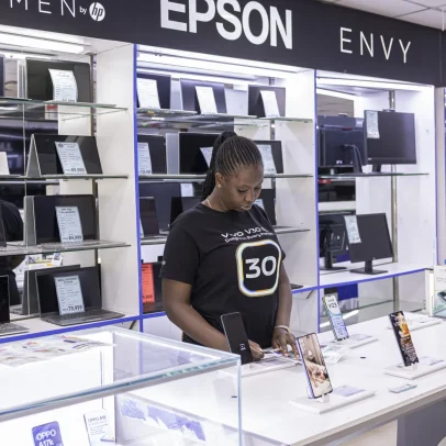 Quênia planeja tributar celulares e tarifas bancárias para levantar US$1 bilhão