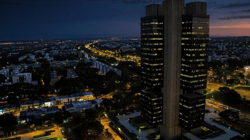 Entre os componentes do PIB, a construção civil apresentou um dos desempenhos mais robustos do trimestre. O setor foi beneficiado por um ambiente de demanda ainda aquecida e pela continuidade de programas habitacionais. (Rodrigo de Oliveira/.)