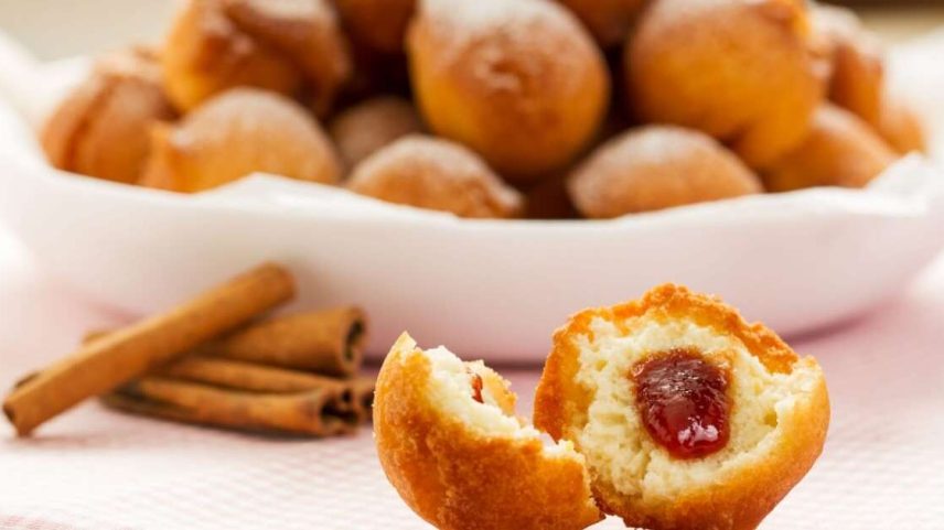 Bolinho de chuva proteico com goiabada