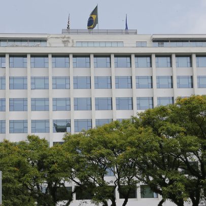 Pró-reitores da USP enviam nota de apoio ao reitor e à vice-reitora