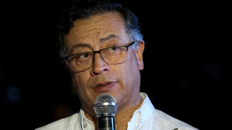 Colômbia acusa Equador de tentativa de interferência eleitoral