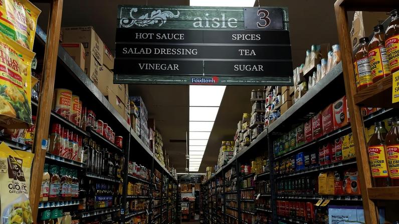 Corredor de mercado em Nova York, nos EUA 26/02/2025 REUTERS/Siddharth Cavale