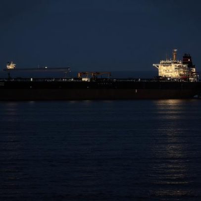 Emirados Árabes acusam Irã de ataque a petroleiro ADNOC no Estreito de Ormuz